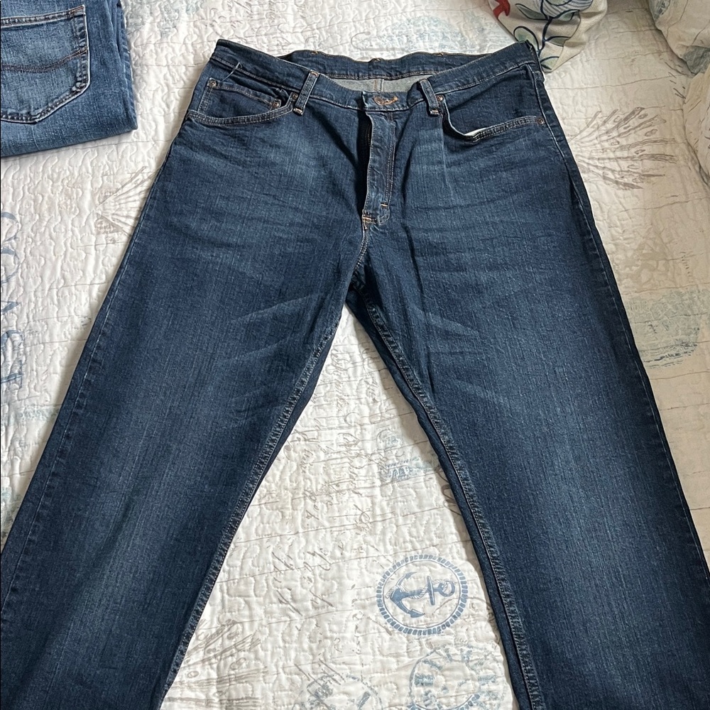 Wrangler Men's Classic Denim Jeans - Picture 7 of 9